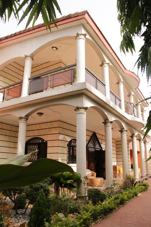 Villa Mia Abidjan Bagian luar foto